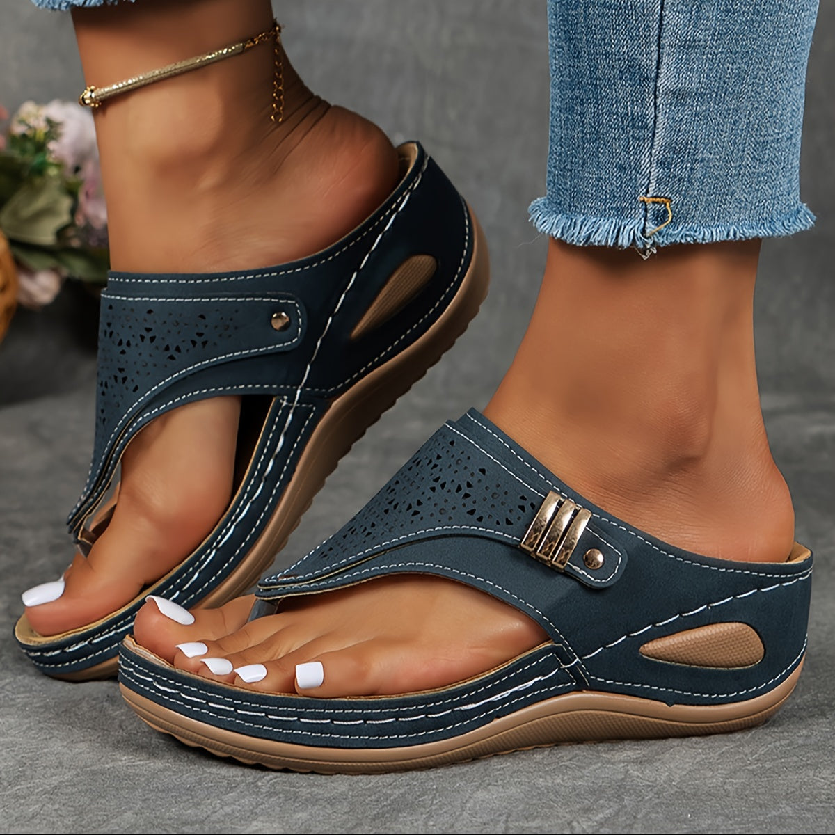 Torhild | Elegant Orthopaedic Sandals