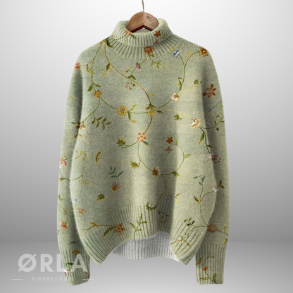 Nina | Playful Turtleneck