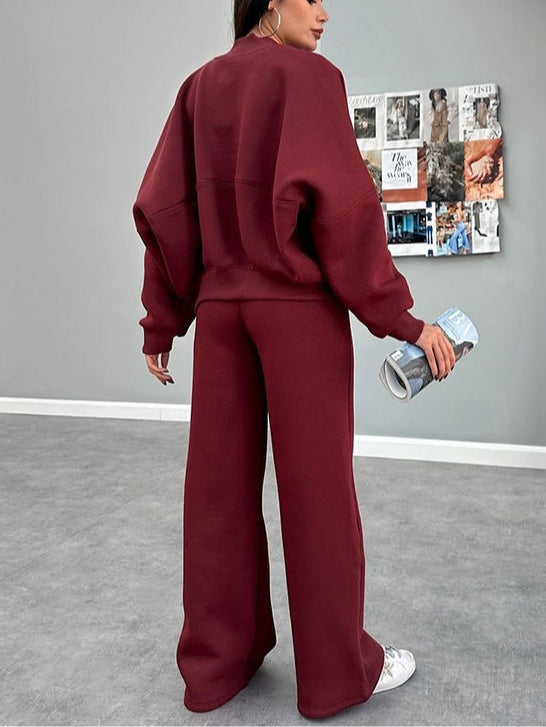 Women's zippered cardigan and straight trousers suit