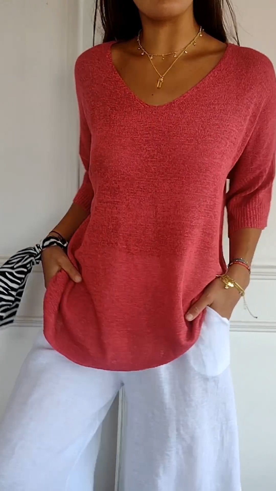 Solid Colour Knitted V-neck Top