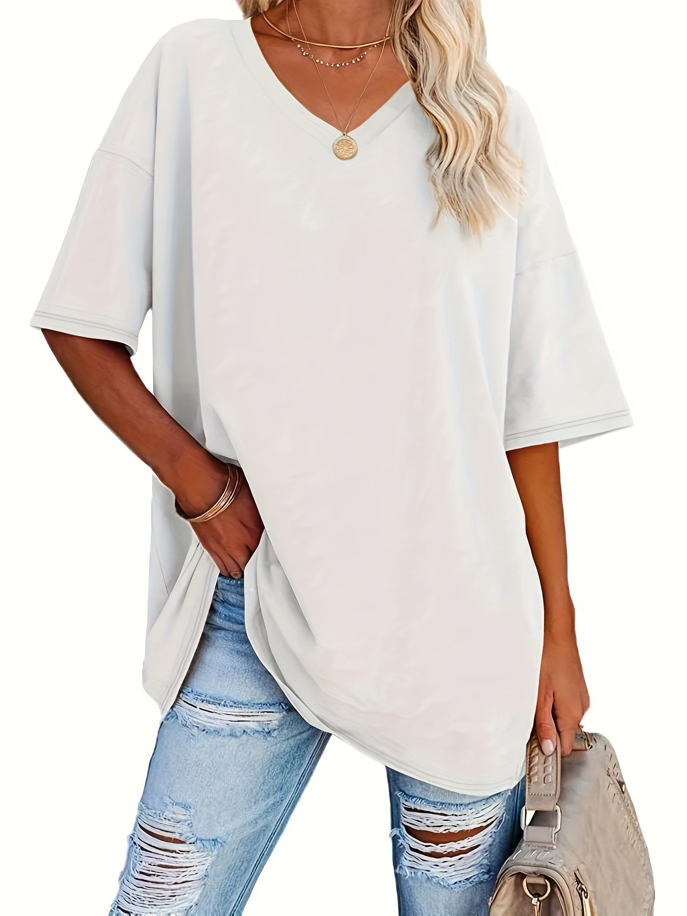 Vivianne | Chic Blouse with V-Neck