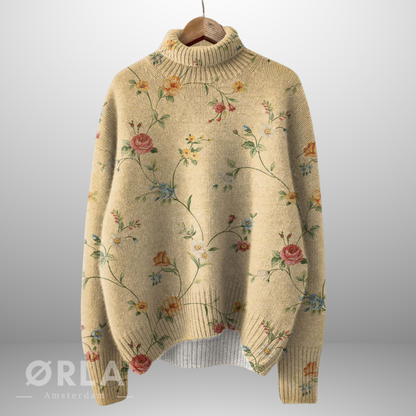 Nina | Playful Turtleneck