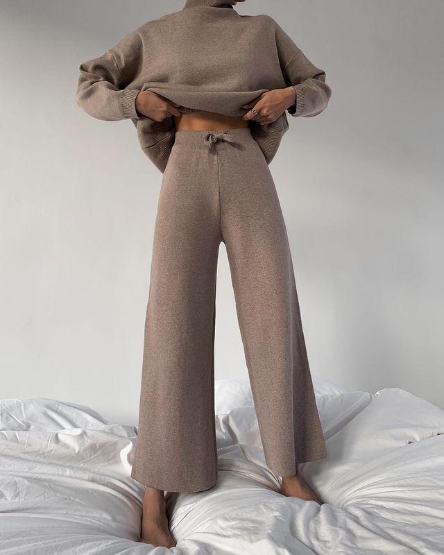Knitted solid colour loose casual suit