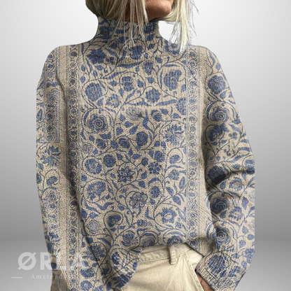 Nina | Playful Turtleneck