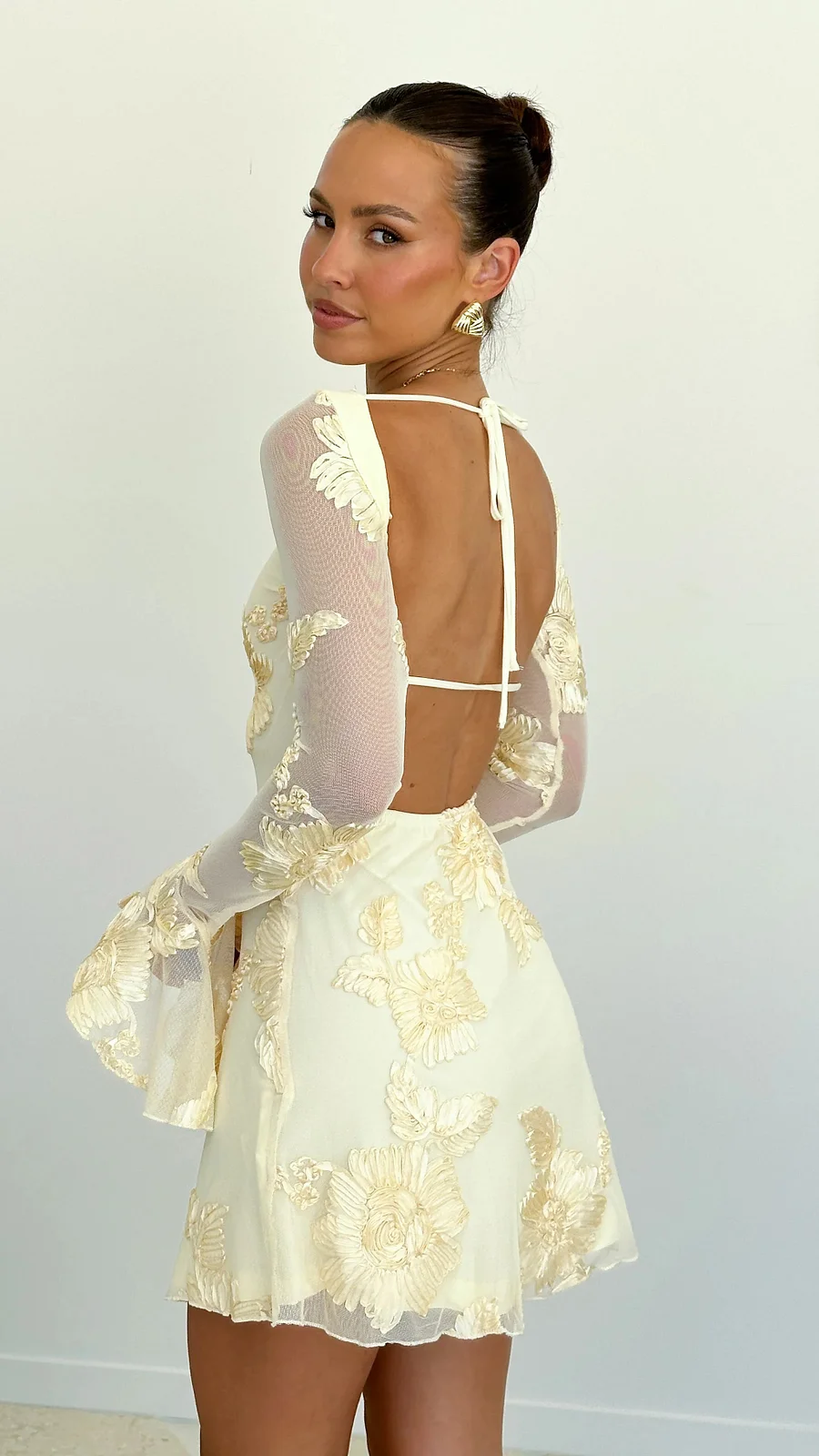 Nova | Backless Mini Dress with Floral Print