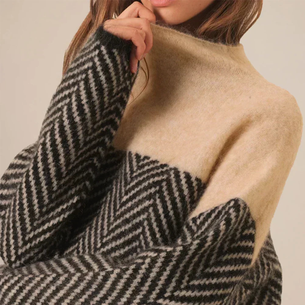 Pauline | Turtleneck with Herringbone Print