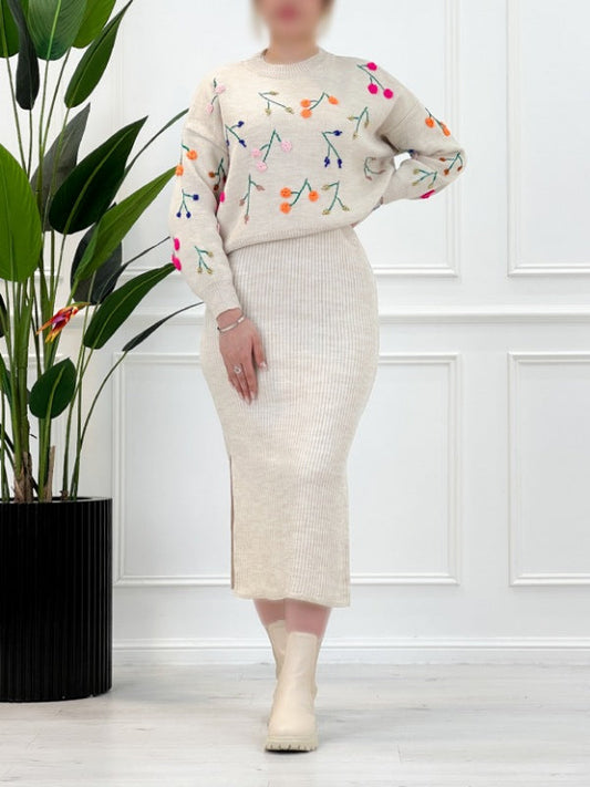 Flower sweater and hip skirt knitted set