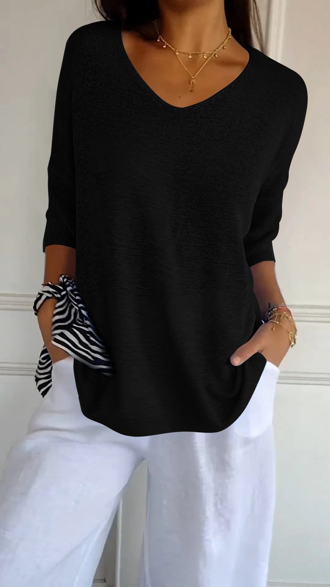 Solid Colour Knitted V-neck Top