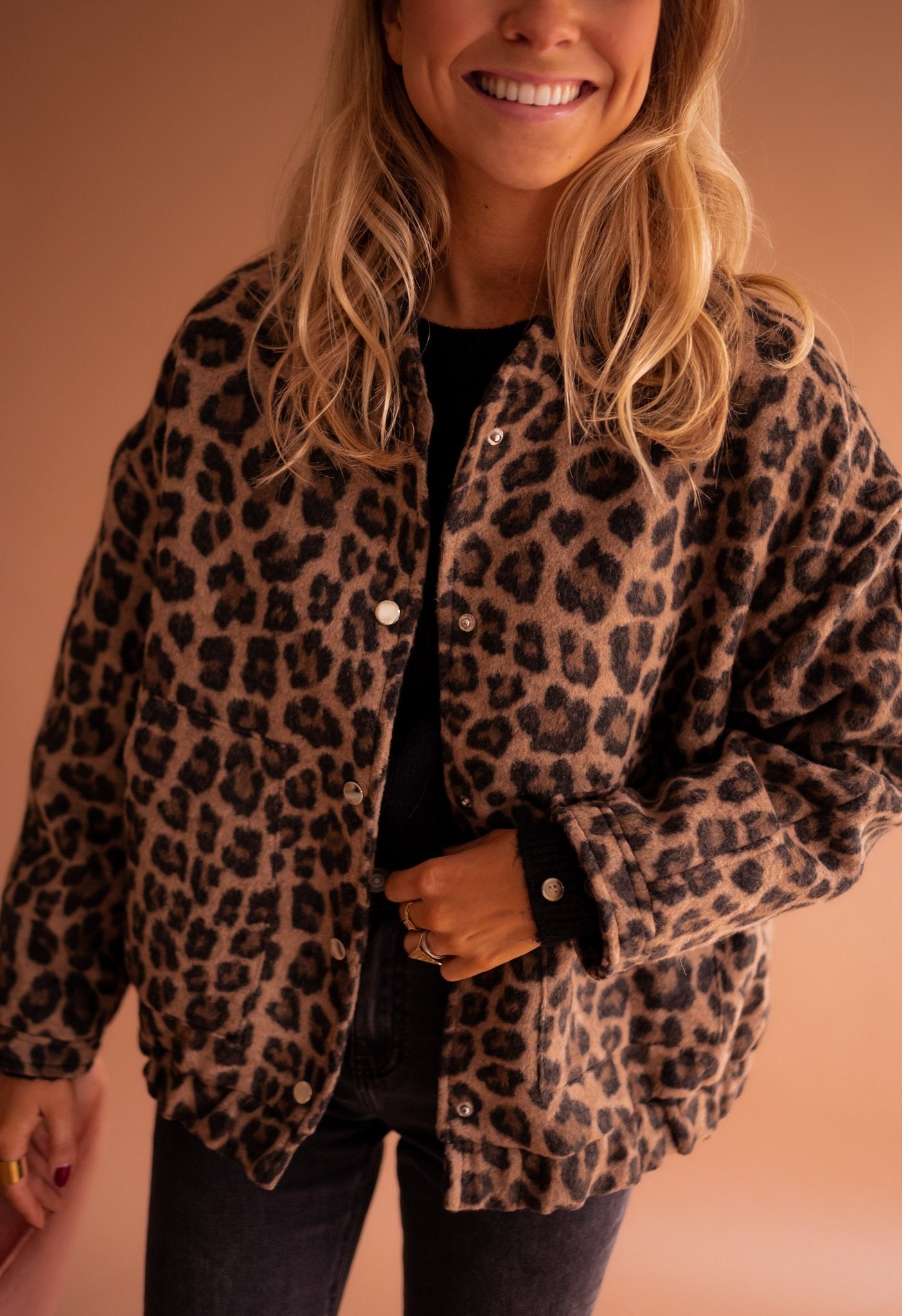 Luna | Trendy Jacket with Leopard Print